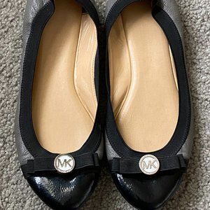 Michael Kor Toe Cap Flats Shoes size 7.5